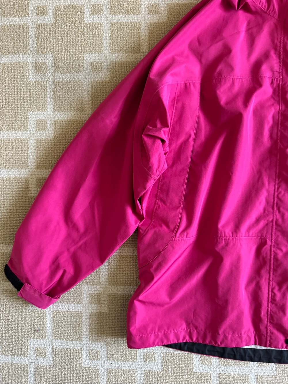 L.L. Bean Waterproof Hooded Rain Jacket Packable Shell Oink 2X - Picture 7 of 11